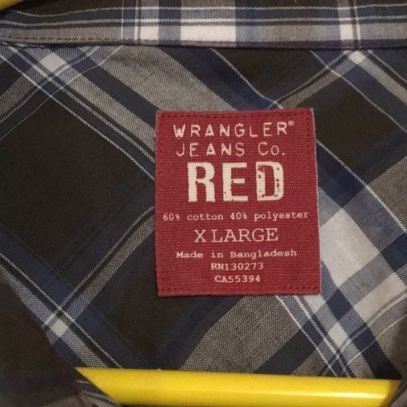 Wrangler “RED” button down plaid with snap buttons - Picture 2 of 5